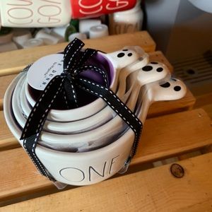 Rae Dunn Halloween ghost measuring cups